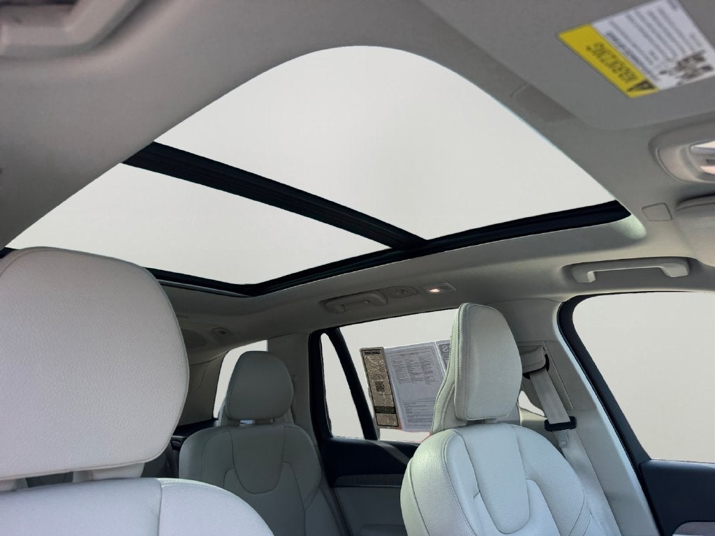 2024 Volvo XC90 B6 Plus Bright Theme 6-Seater Volvo Certified
