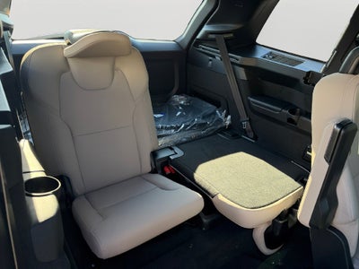2026 Volvo XC90 B6 Plus 6-Seater