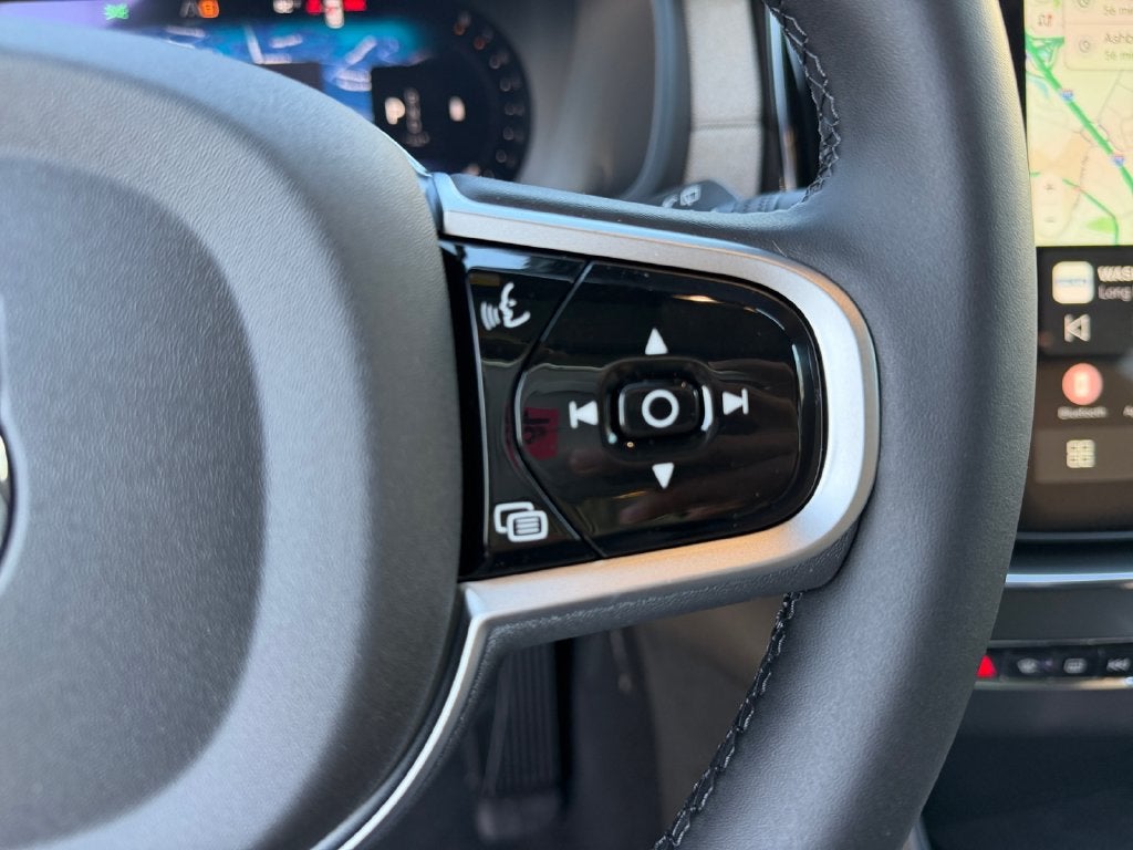 2026 Volvo XC90 B6 Plus 6-Seater