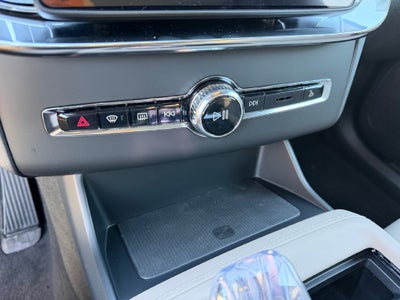 2026 Volvo XC90 B6 Plus 6-Seater