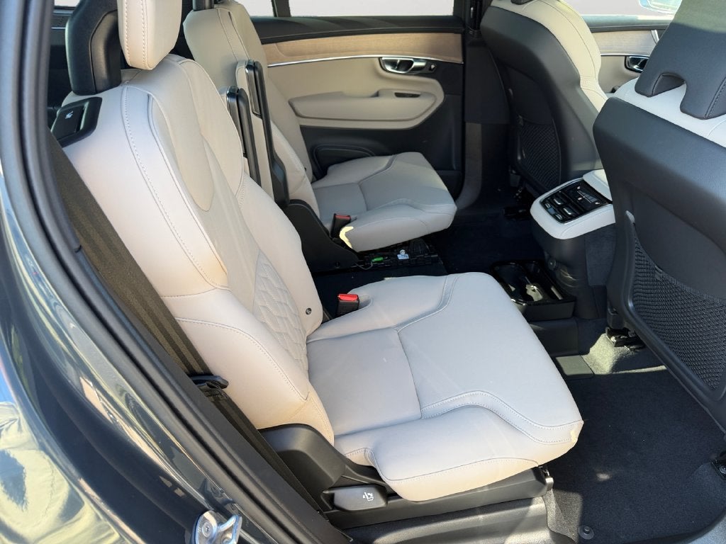 2026 Volvo XC90 B6 Plus 6-Seater
