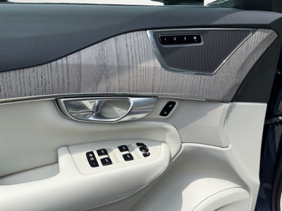 2024 Volvo XC90 B6 Plus Bright Theme 6-Seater Volvo Certified