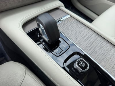 2024 Volvo XC90 B6 Plus Bright Theme 6-Seater Volvo Certified