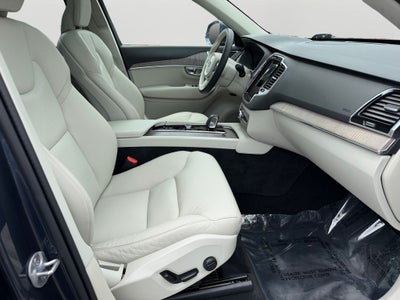 2024 Volvo XC90 B6 Plus Bright Theme 6-Seater Volvo Certified