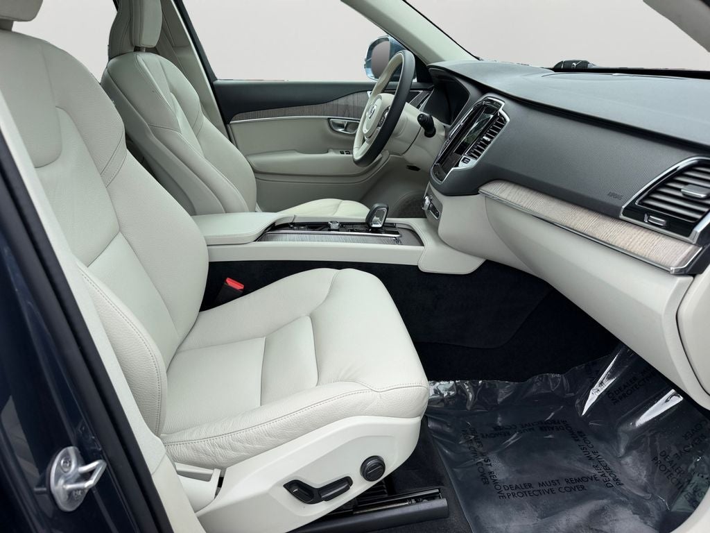 2024 Volvo XC90 B6 Plus Bright Theme 6-Seater Volvo Certified