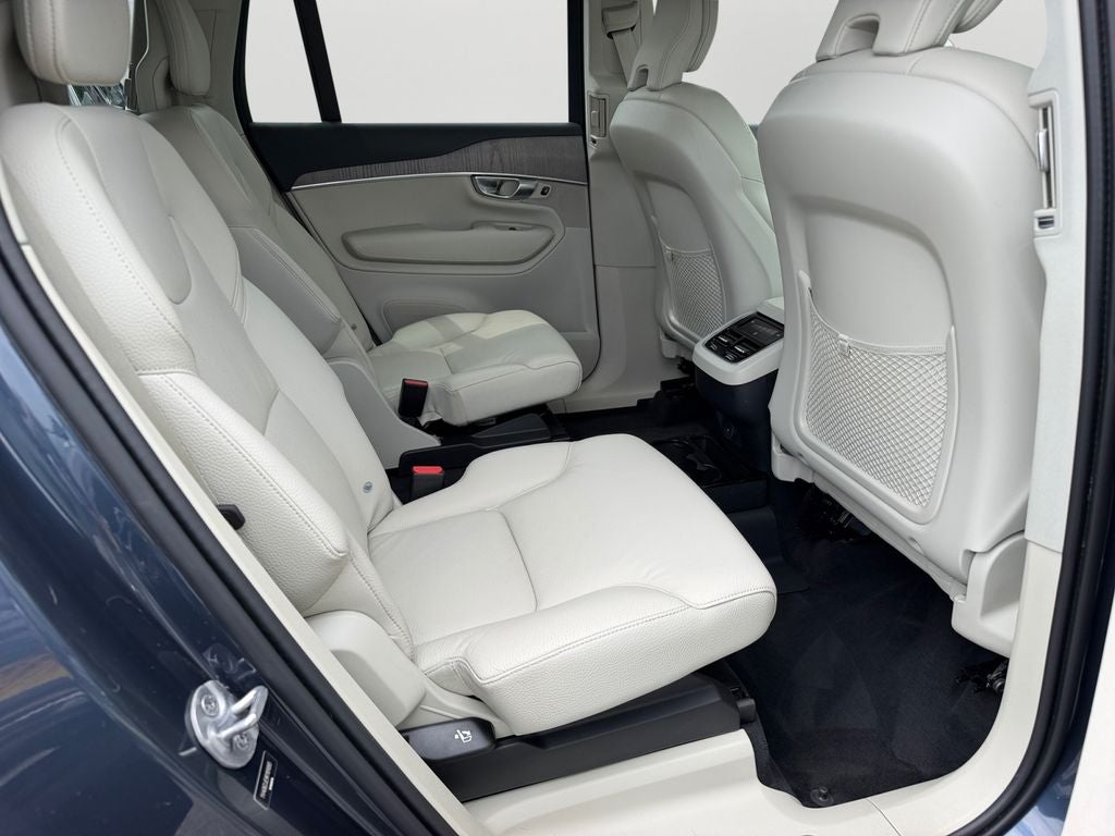 2024 Volvo XC90 B6 Plus Bright Theme 6-Seater Volvo Certified