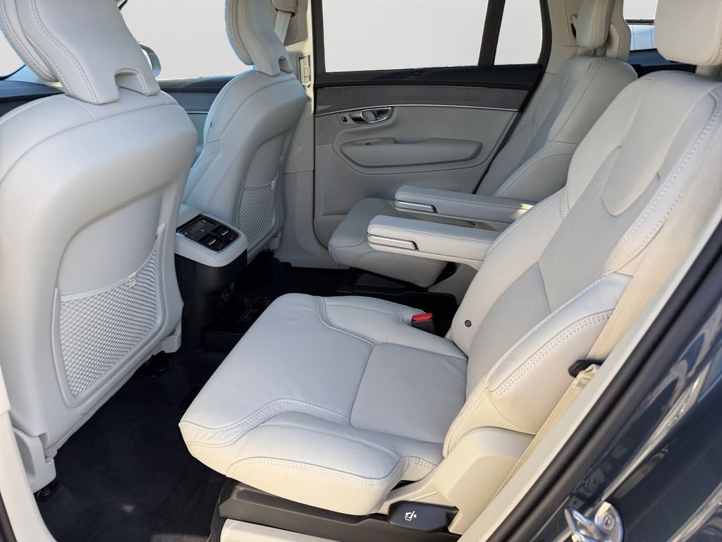 2026 Volvo XC90 B6 Ultra