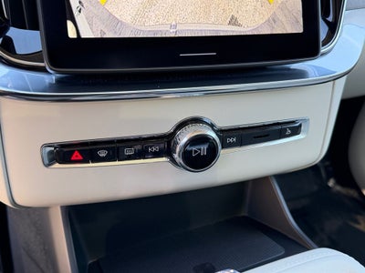 2026 Volvo XC90 B6 Ultra