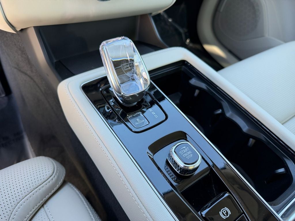 2026 Volvo XC90 B6 Ultra