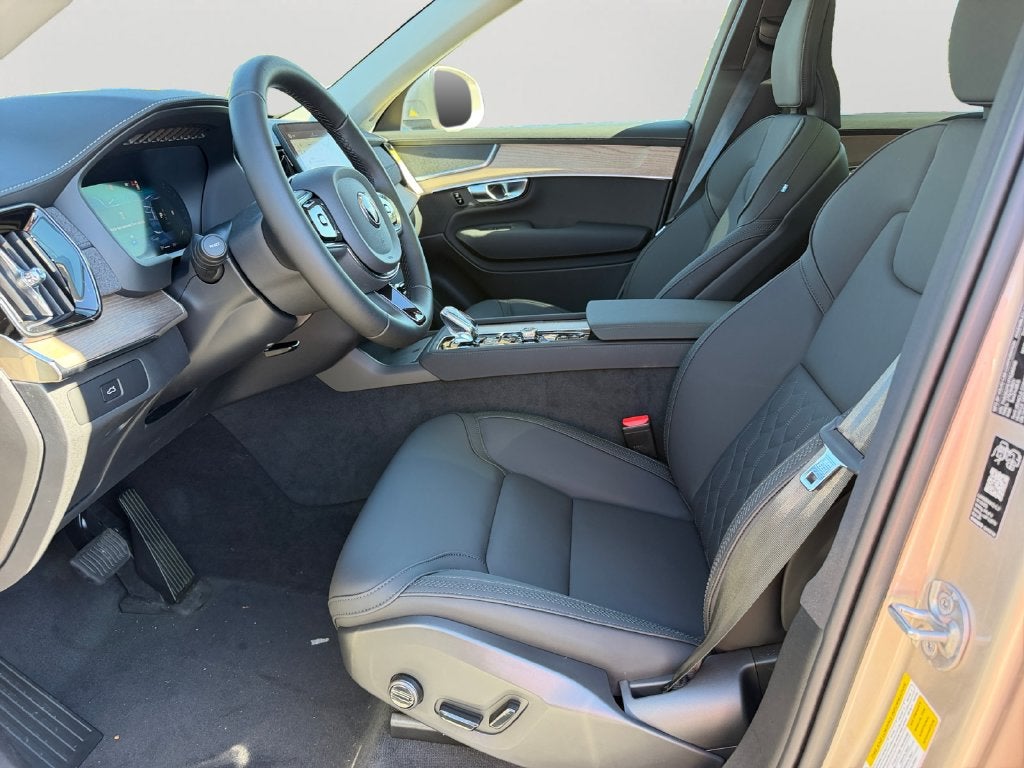 2026 Volvo XC90 B6 Plus 7-Seater