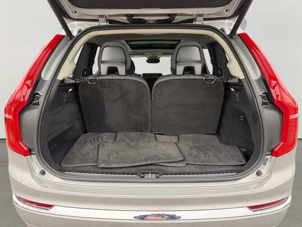2025 Volvo XC90 B6 Plus 7-Seater
