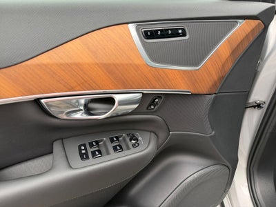 2025 Volvo XC90 B6 Plus 7-Seater