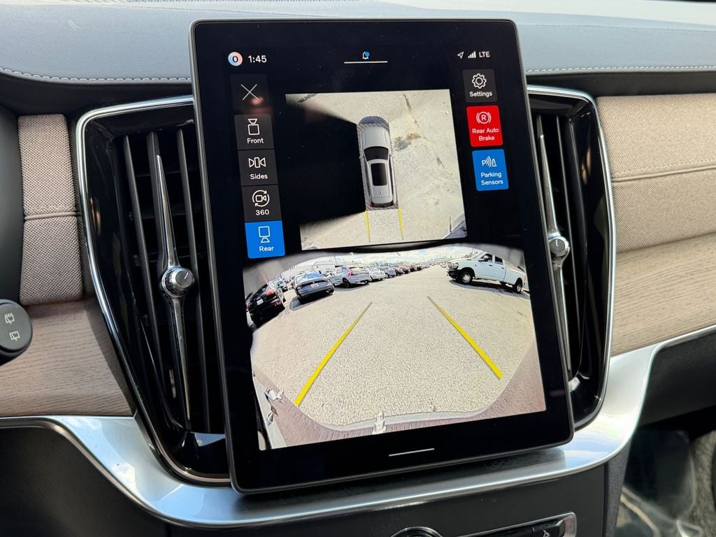 2026 Volvo XC90 B6 Plus 7-Seater