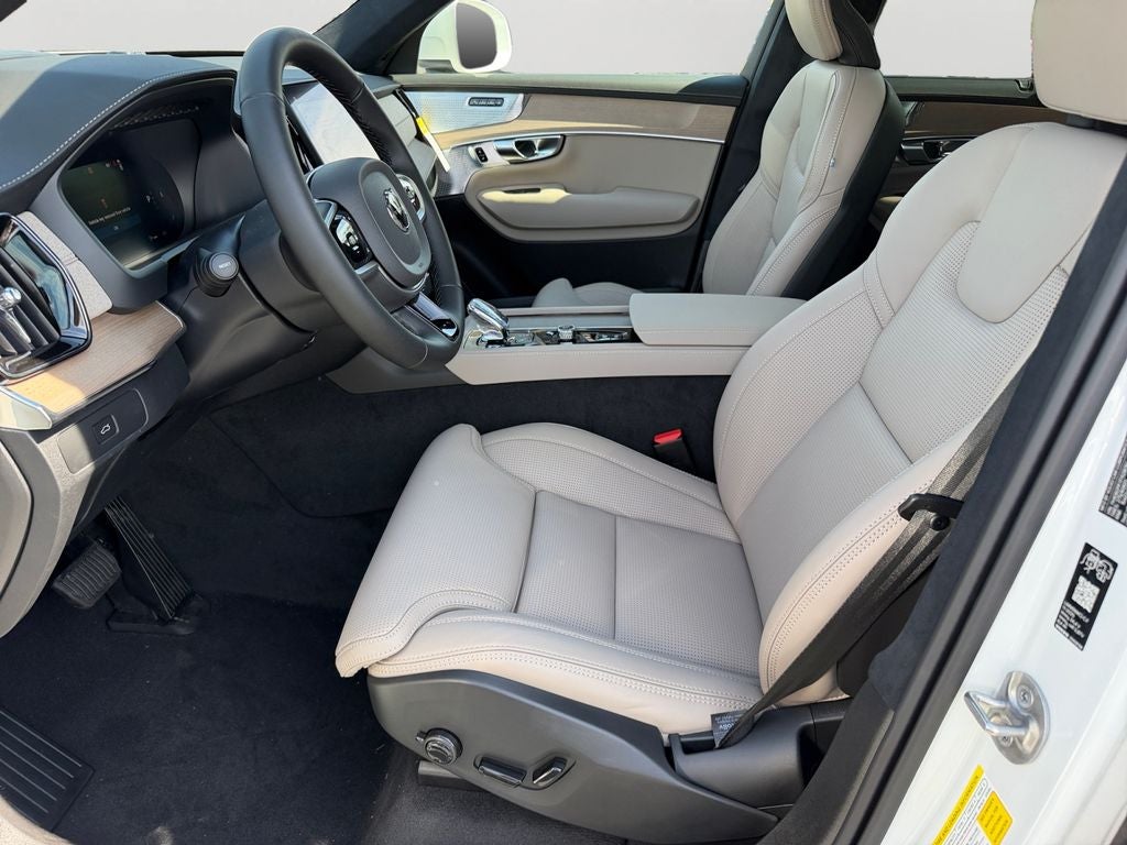 2026 Volvo XC90 B6 Ultra