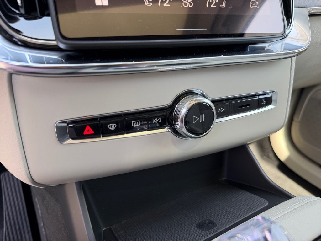 2026 Volvo XC90 B6 Ultra
