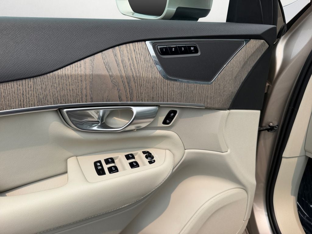 2023 Volvo XC90 B6 Plus 7-Seater Volvo Certified