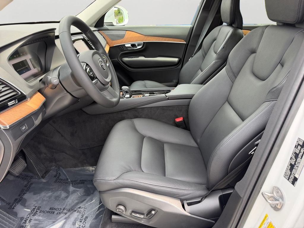 2023 Volvo XC90 B6 Plus 7-Seater
