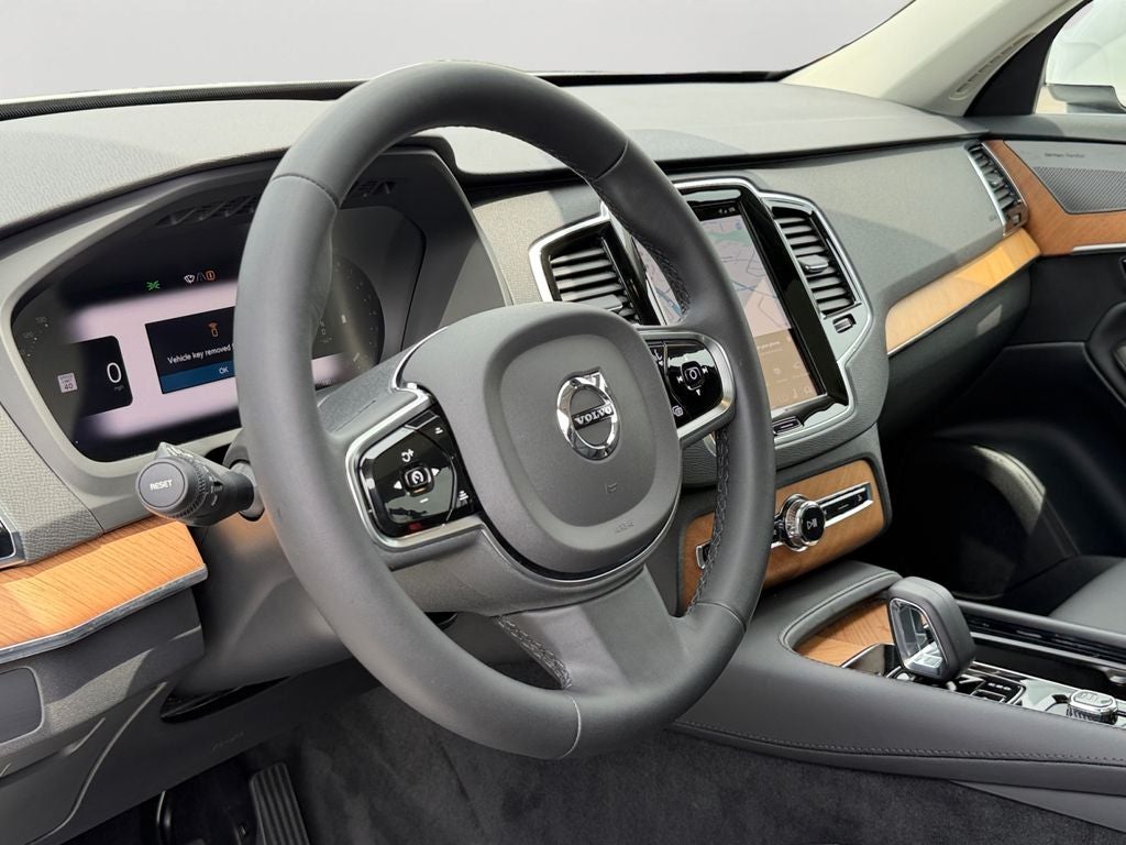 2023 Volvo XC90 B6 Plus 7-Seater