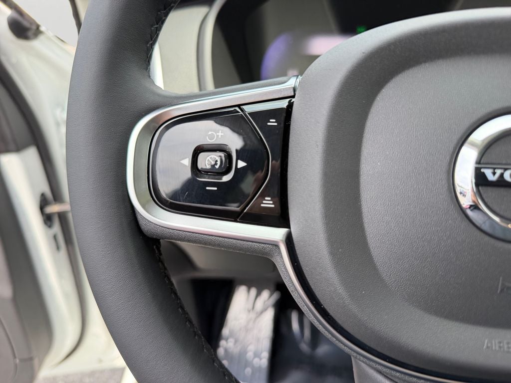 2023 Volvo XC90 B6 Plus 7-Seater
