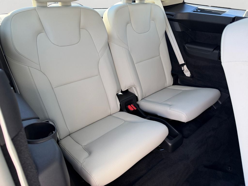2023 Volvo XC90 B6 Core Volvo Certified