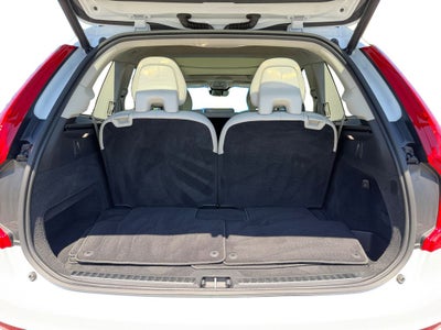 2023 Volvo XC90 B6 Core Volvo Certified
