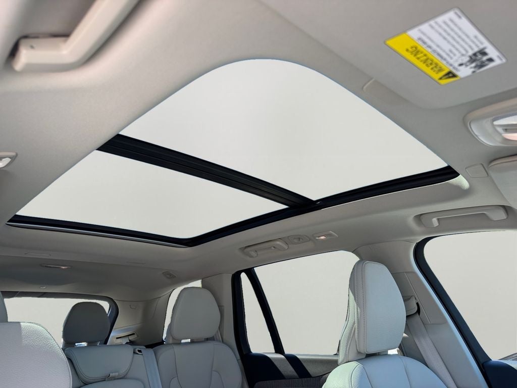 2023 Volvo XC90 B6 Core Volvo Certified