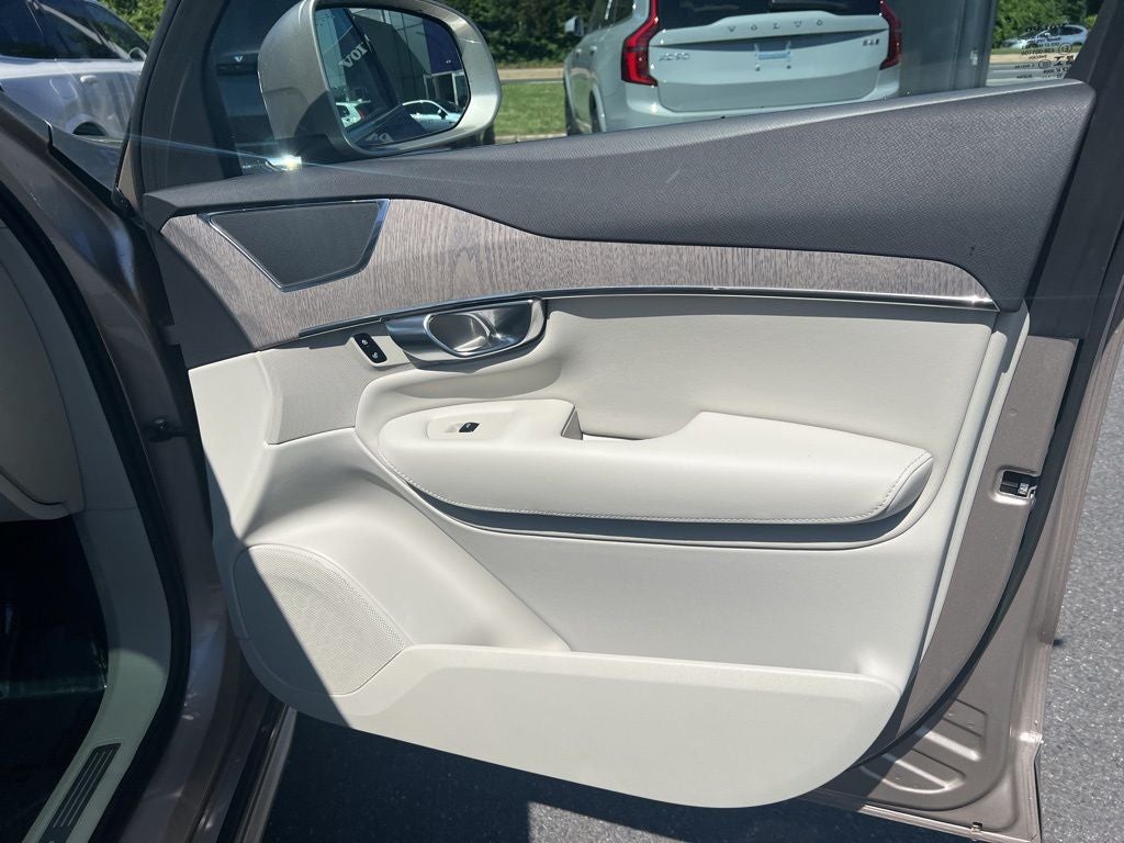 2023 Volvo XC90 B6 Core