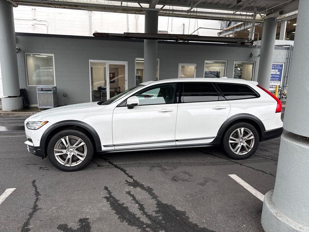 2018 Volvo V90 Cross Country T5 **Low Miles**Rare Find**