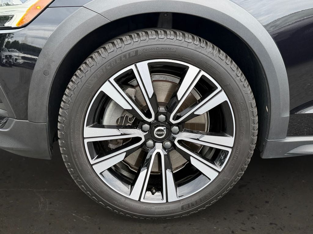 2020 Volvo V60 Cross Country T5