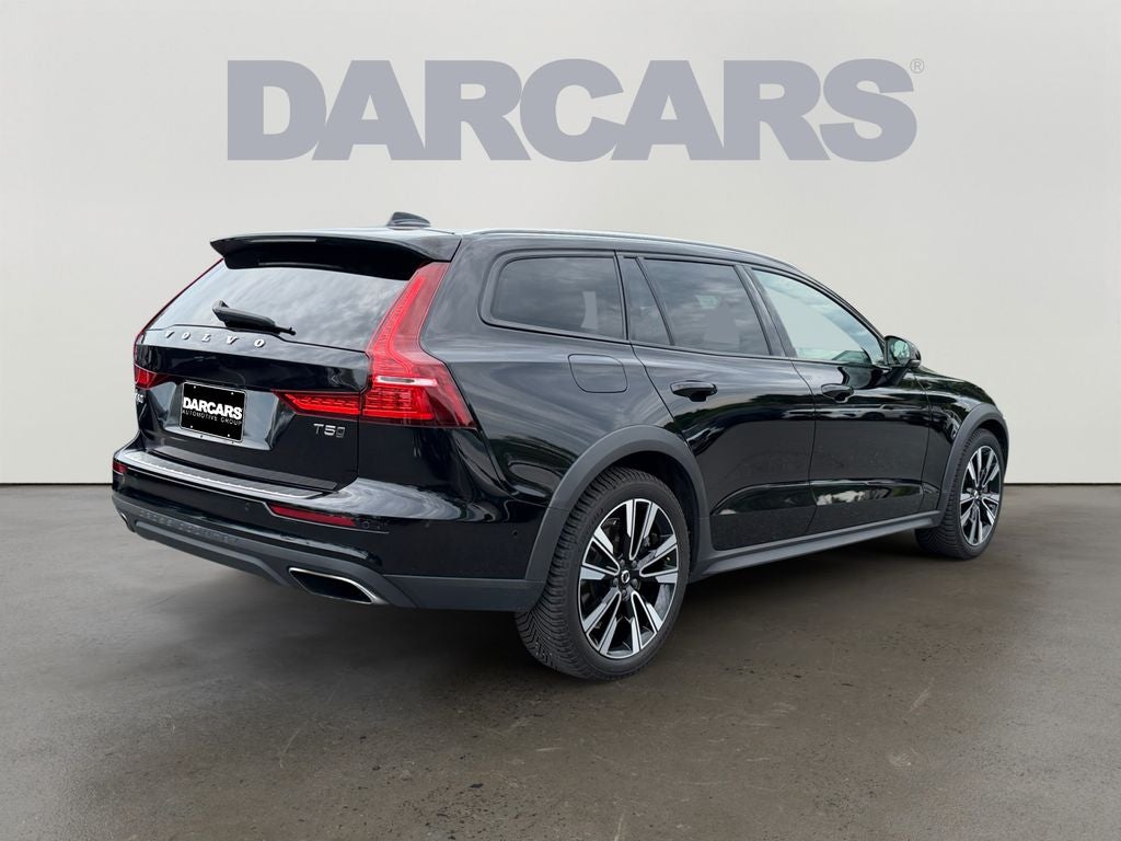 2020 Volvo V60 Cross Country T5