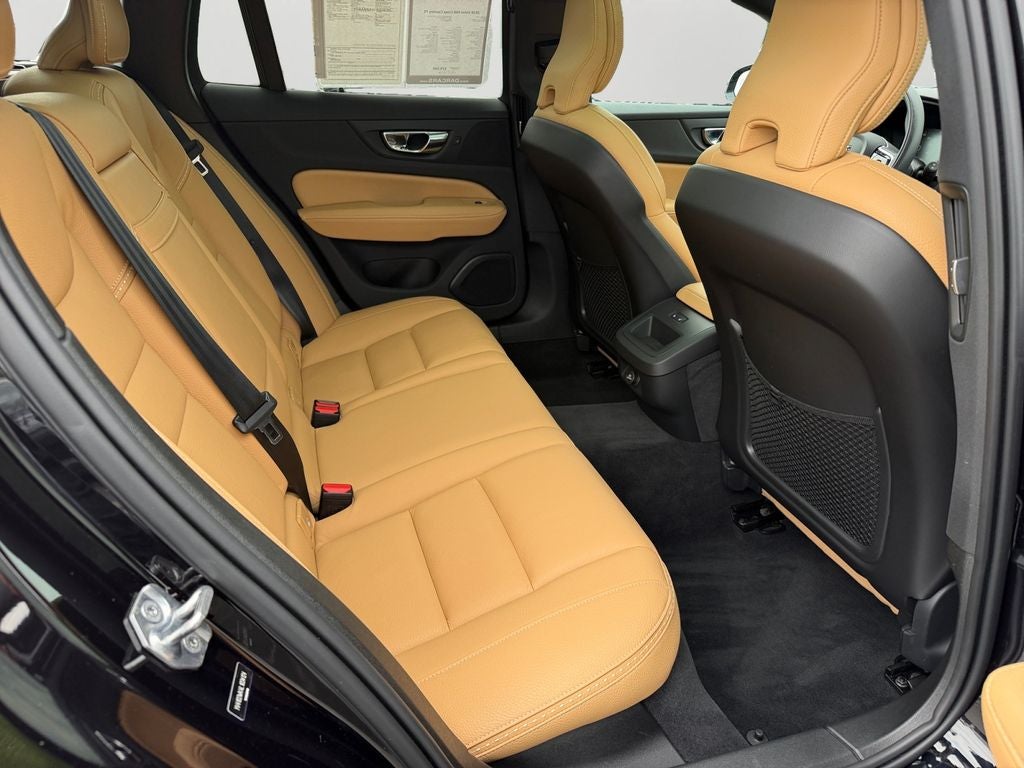 2020 Volvo V60 Cross Country T5