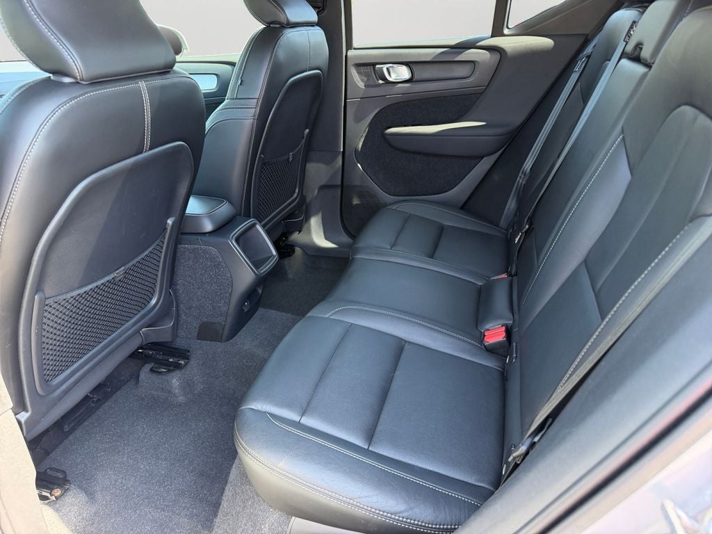 2021 Volvo XC40 Momentum T5 AWD