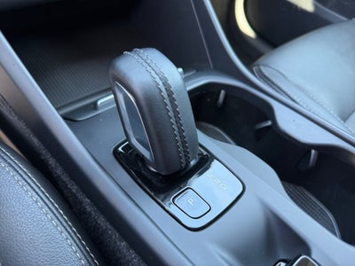2021 Volvo XC40 Momentum T5 AWD