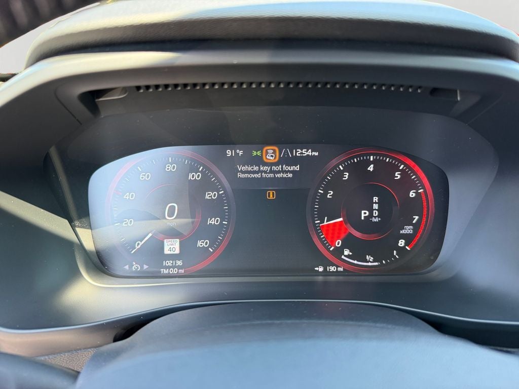 2021 Volvo XC40 Momentum T5 AWD