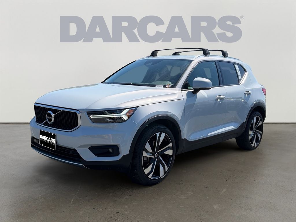 2021 Volvo XC40 Momentum T5 AWD