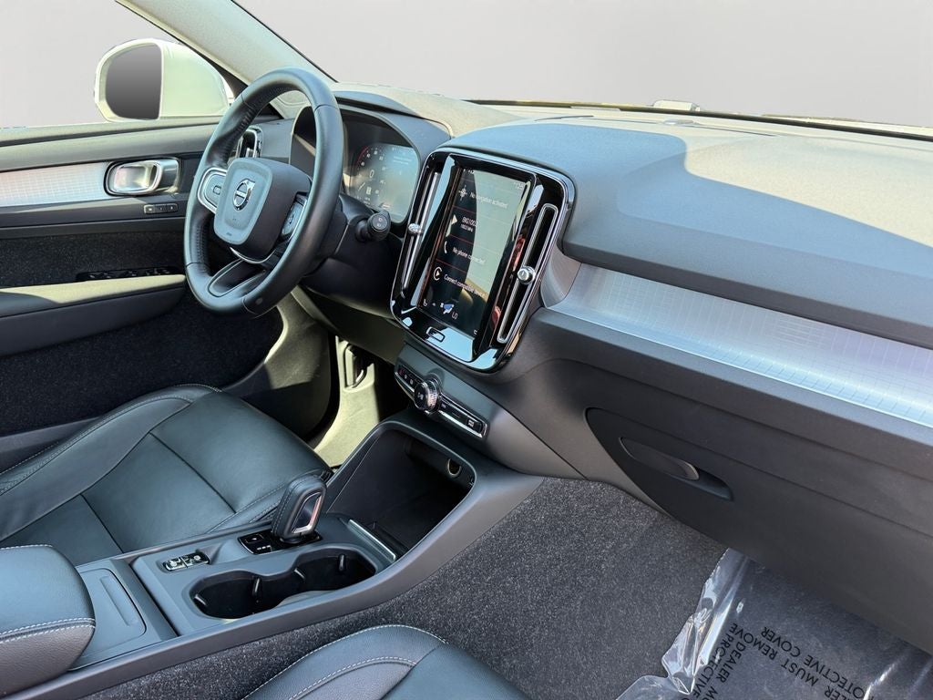 2021 Volvo XC40 Momentum T5 AWD