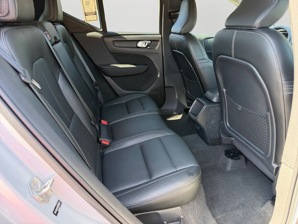 2021 Volvo XC40 Momentum T5 AWD