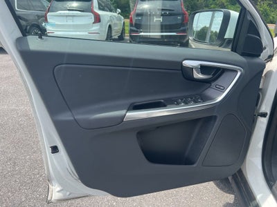 2012 Volvo XC60 3.2 Platinum