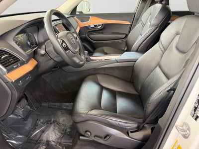 2022 Volvo XC90 T6 Momentum **Showroom Quality**