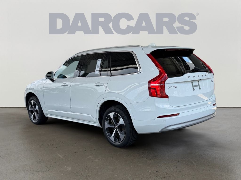 2022 Volvo XC90 T6 Momentum **Showroom Quality**