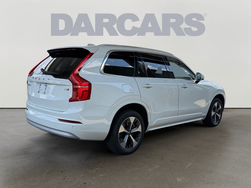 2022 Volvo XC90 T6 Momentum **Showroom Quality**