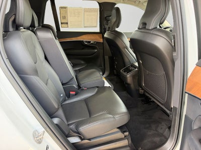 2022 Volvo XC90 T6 Momentum **Showroom Quality**