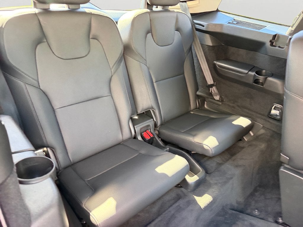 2022 Volvo XC90 Recharge Plug-In Hybrid T8 Inscription Expression 6 Passenger