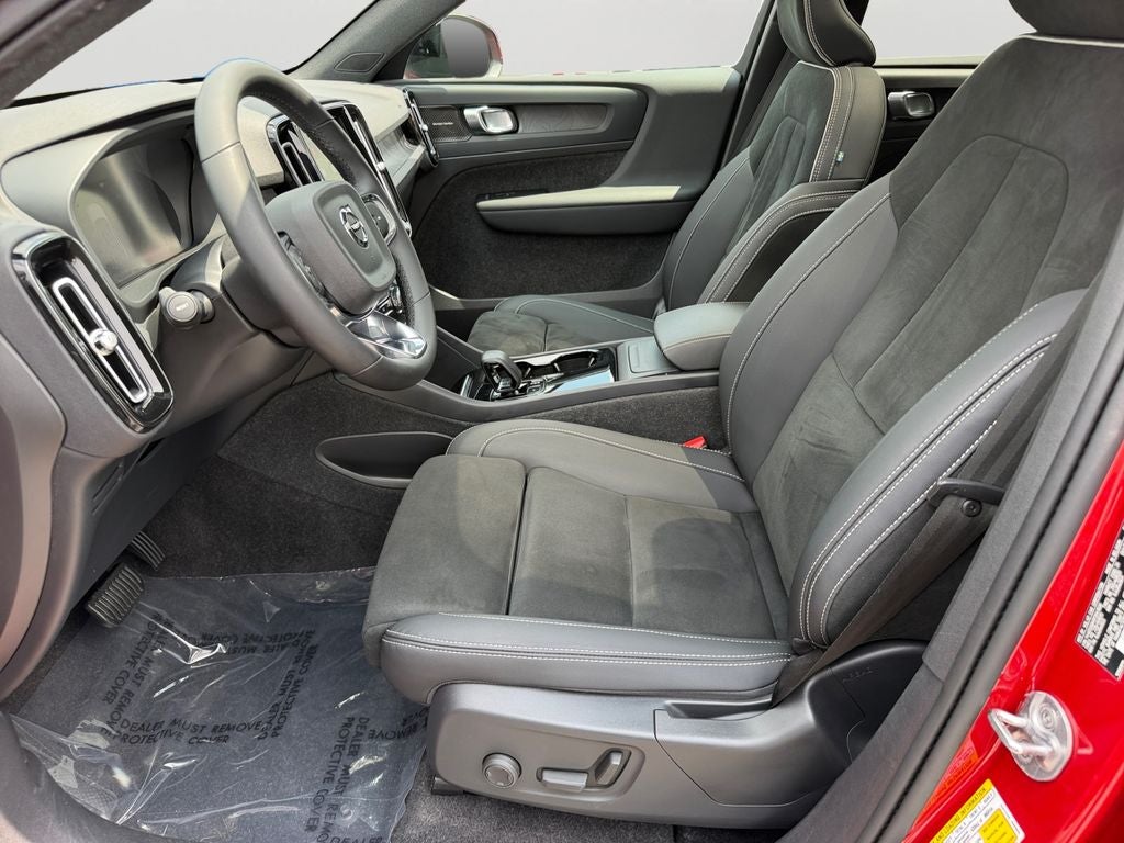 2023 Volvo C40 Recharge Pure Electric Ultimate Volvo Certified