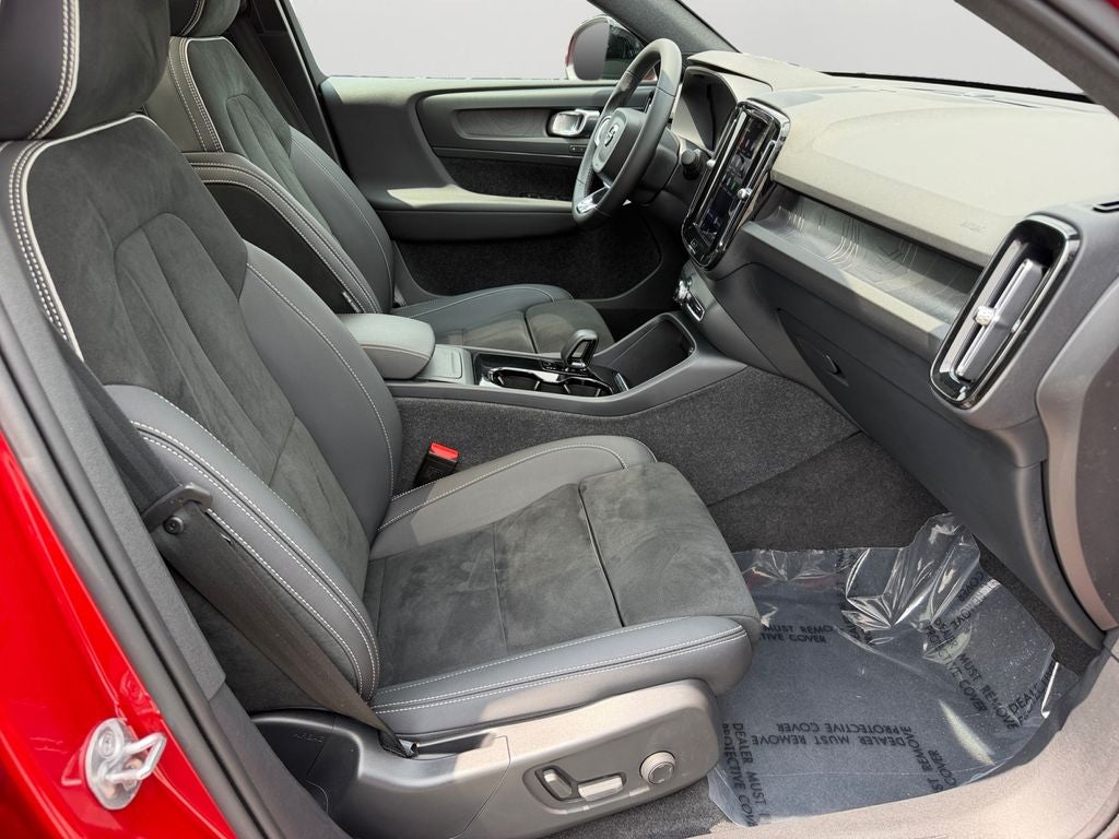 2023 Volvo C40 Recharge Pure Electric Ultimate Volvo Certified