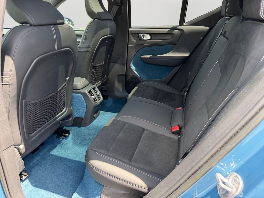 2023 Volvo XC40 Recharge Pure Electric Twin Plus