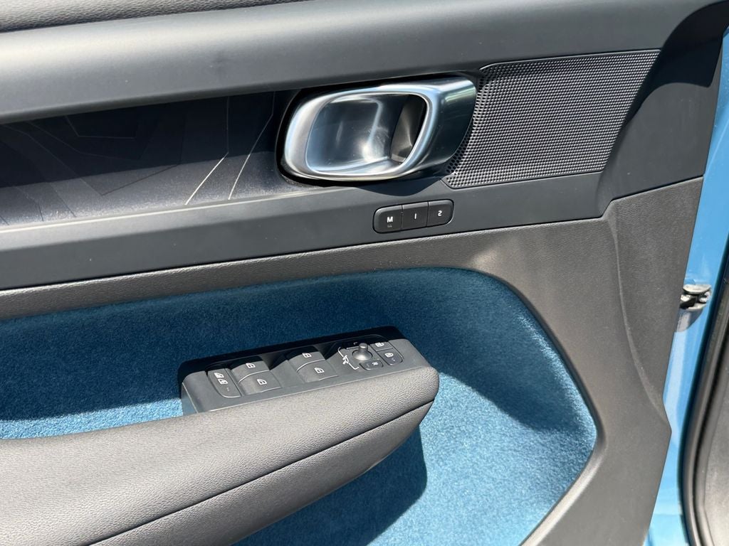 2023 Volvo XC40 Recharge Pure Electric Twin Plus