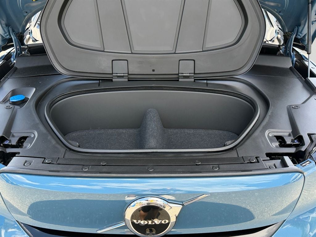 2023 Volvo XC40 Recharge Pure Electric Twin Plus
