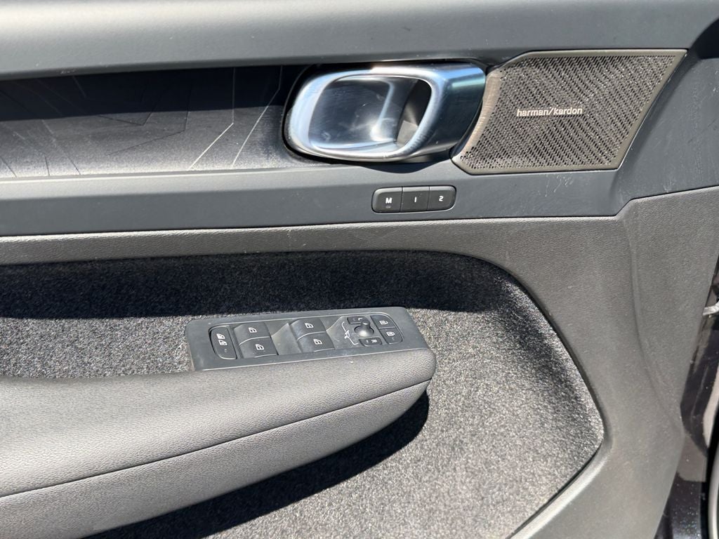 2023 Volvo XC40 Recharge Pure Electric Ultimate