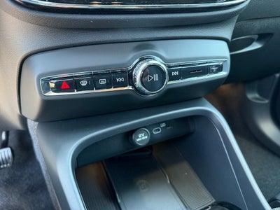 2026 Volvo EX40 Single Motor Extended Range Plus